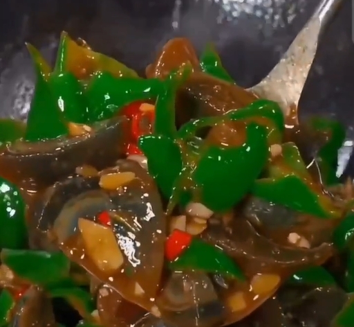 皮蛋炒肉